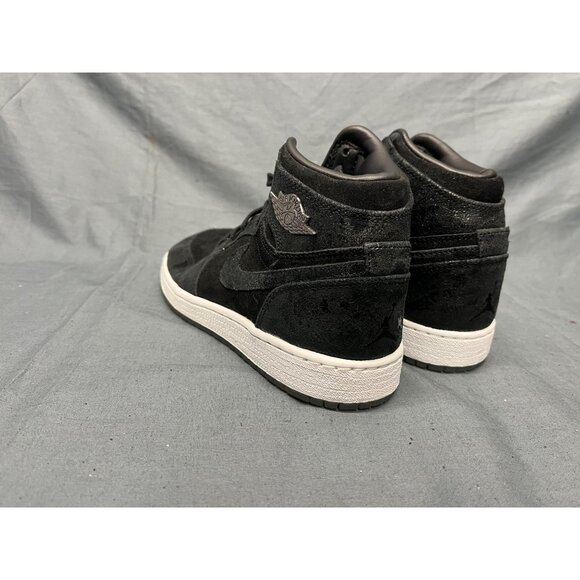 Nike Boys Jordan 1 Retro High (GS) 2016 Heiress Black Suede Size 4 NEW NO BOX! - Picture 6 of 11